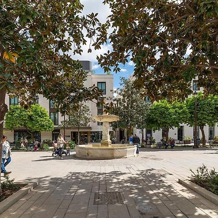 Appartement Magdalena Plaza à Séville Extérieur photo