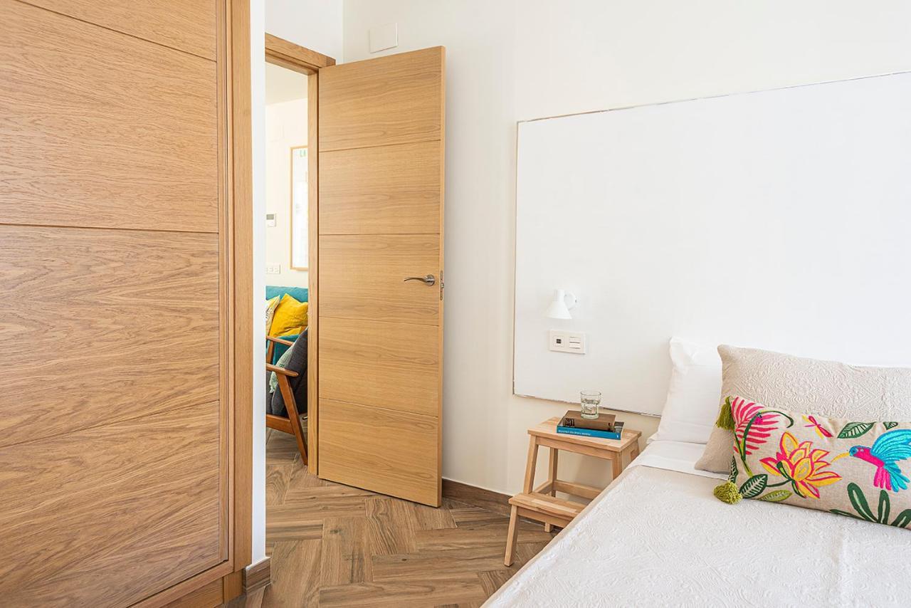 Appartement Magdalena Plaza à Séville Extérieur photo